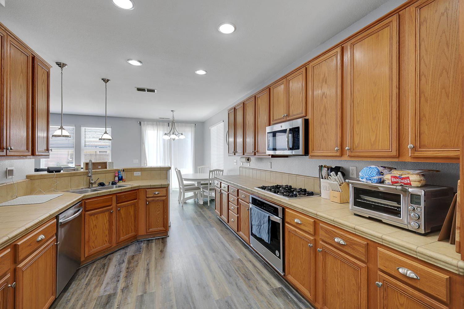 Paddington Way, Plumas Lake, California image 26