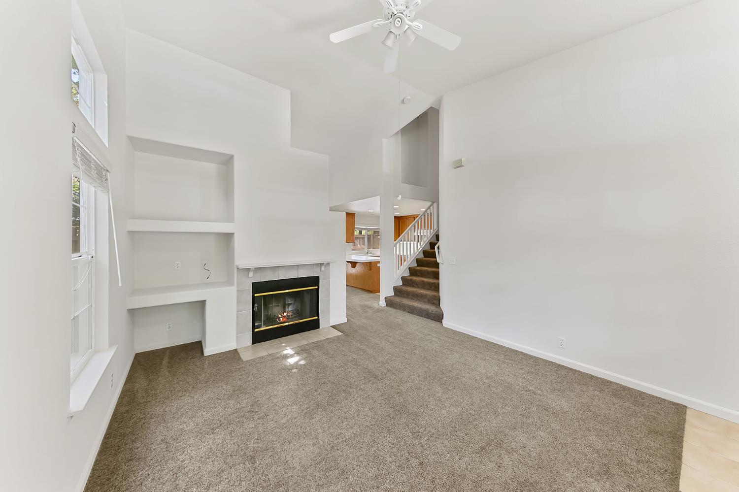 Detail Gallery Image 5 of 27 For 2434 Halsey Cir, Davis,  CA 95618 - 3 Beds | 2/1 Baths