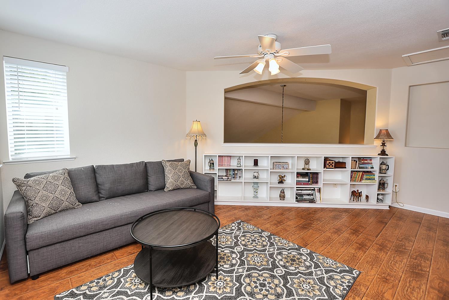 Detail Gallery Image 41 of 71 For 6817 Fox Cliff Way, Elk Grove,  CA 95758 - 4 Beds | 3 Baths
