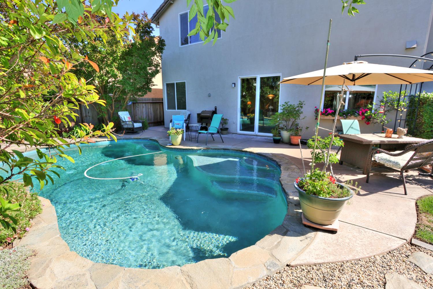 Detail Gallery Image 62 of 71 For 6817 Fox Cliff Way, Elk Grove,  CA 95758 - 4 Beds | 3 Baths