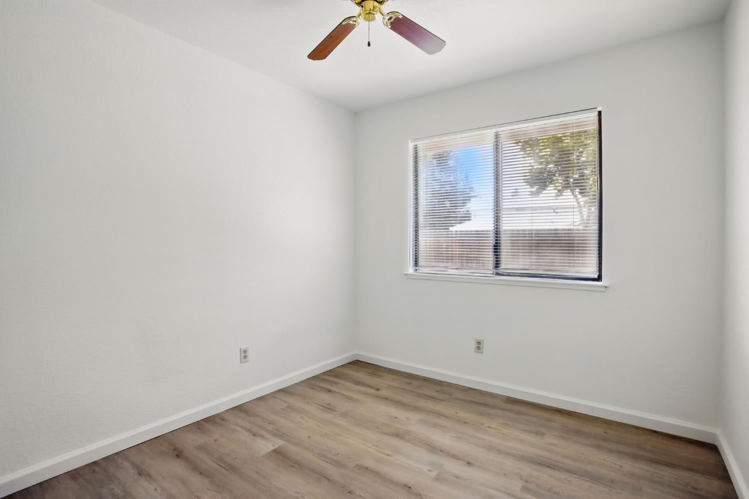 Verdure Way, Elk Grove, California image 18