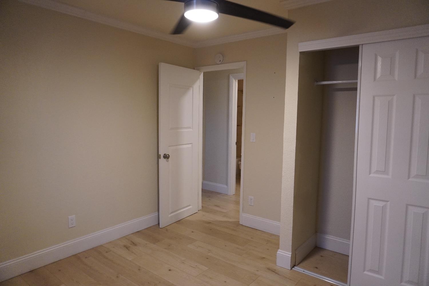 Detail Gallery Image 9 of 18 For 8021 Glen Eva Way, Citrus Heights,  CA 95610 - 3 Beds | 1 Baths