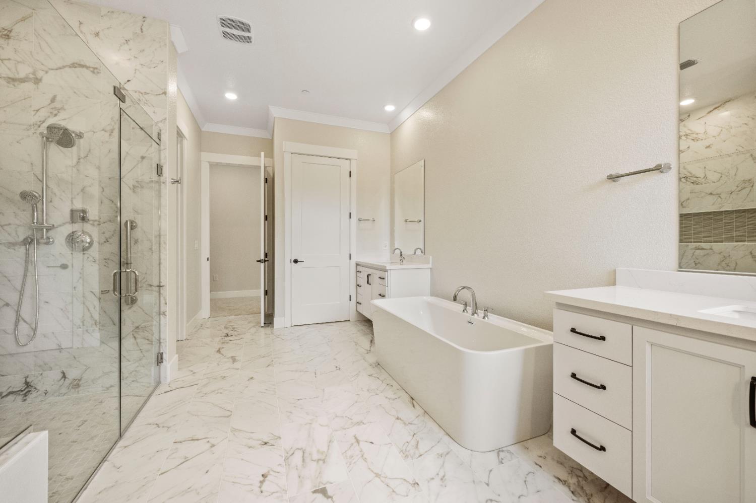 Detail Gallery Image 29 of 47 For 4901 W Hidden Crossing Cir, Granite Bay,  CA 95746 - 3 Beds | 2/1 Baths