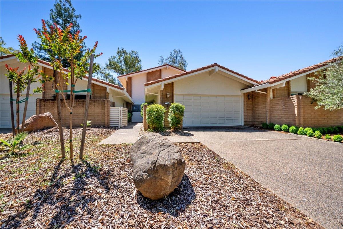 Detail Gallery Image 1 of 43 For 7151 Murieta Pkwy, Rancho Murieta,  CA 95683 - 2 Beds | 3 Baths
