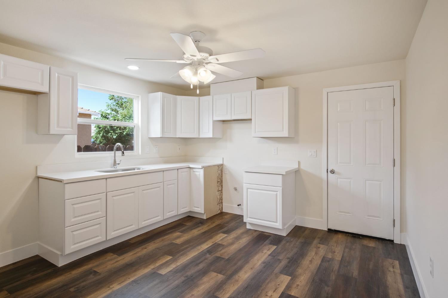 Detail Gallery Image 13 of 47 For 800 Flower St, Turlock,  CA 95380 - – Beds | – Baths
