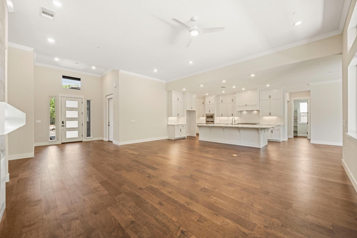Detail Gallery Image 7 of 47 For 4901 W Hidden Crossing Cir, Granite Bay,  CA 95746 - 3 Beds | 2/1 Baths