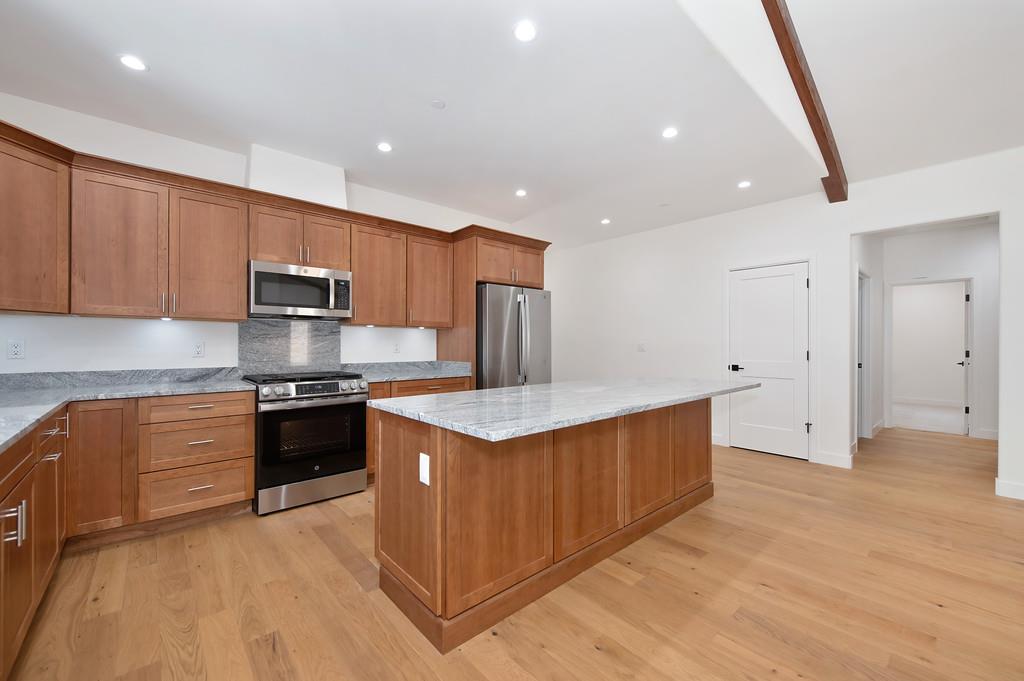 Detail Gallery Image 8 of 39 For 5569 Crestline Dr, Foresthill,  CA 95631 - 3 Beds | 2 Baths