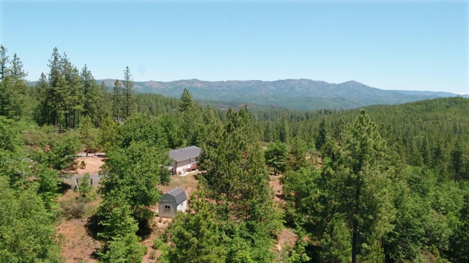 Detail Gallery Image 5 of 52 For 6832 Dudley Ranch Rd, Coulterville,  CA 9531 - 3 Beds | 2 Baths