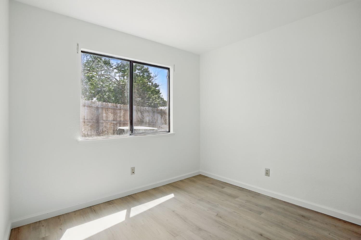 Verdure Way, Elk Grove, California image 24