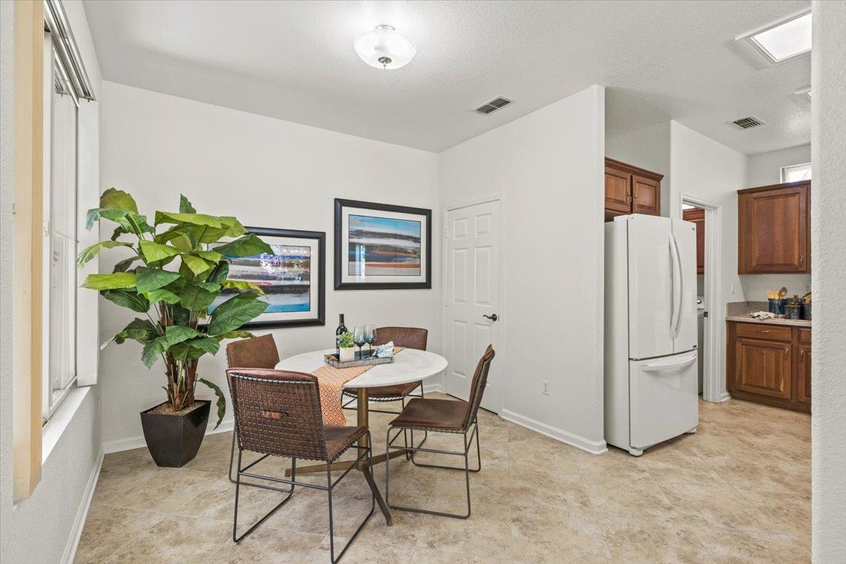 Magnolia Lane, Lincoln, California image 12