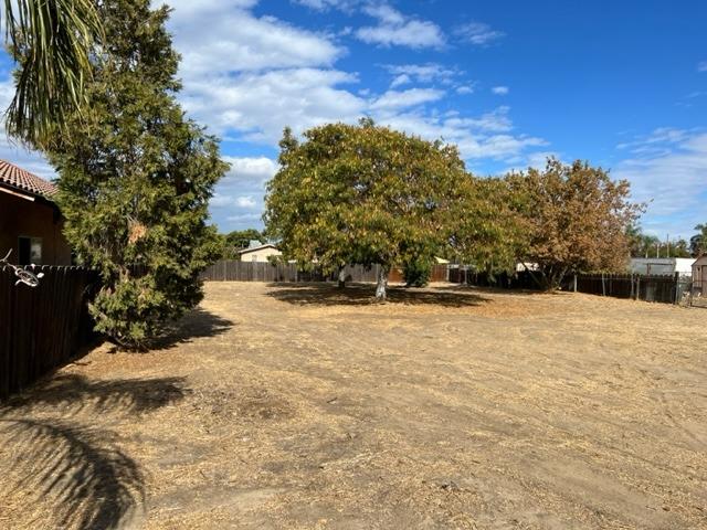 Detail Gallery Image 4 of 9 For 1319 F St, Livingston,  CA 95334 - – Beds | – Baths