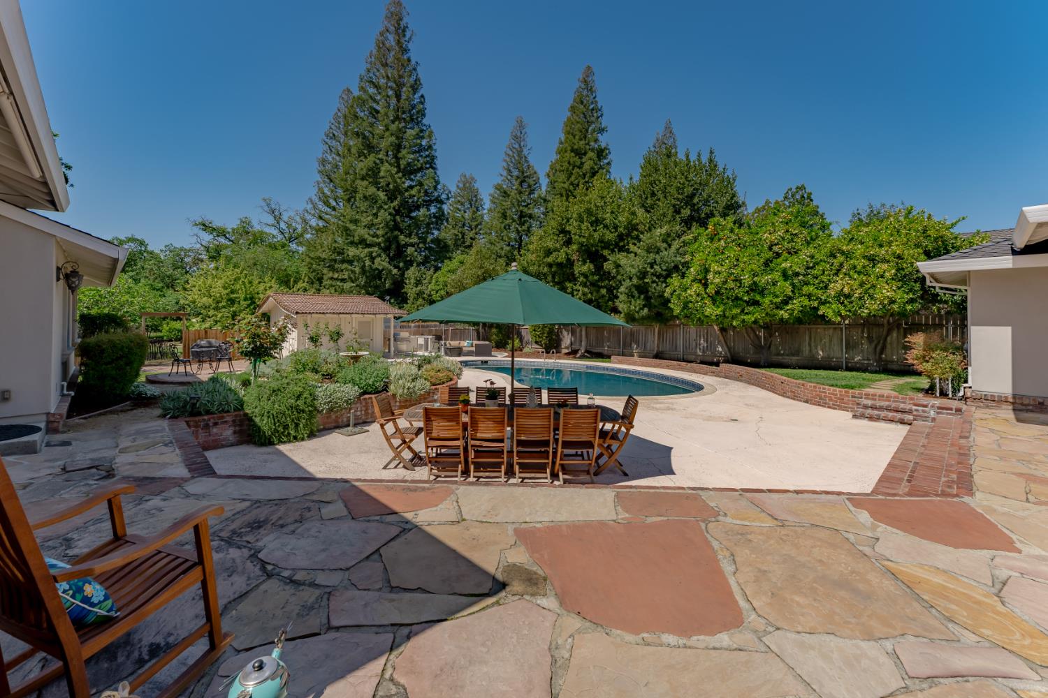 Detail Gallery Image 43 of 56 For 811 Los Molinos Way, Sacramento,  CA 95864 - 4 Beds | 4 Baths
