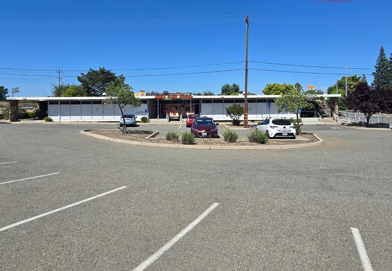 Detail Gallery Image 1 of 5 For 120 Ascot Dr, Roseville,  CA 95661 - – Beds | – Baths
