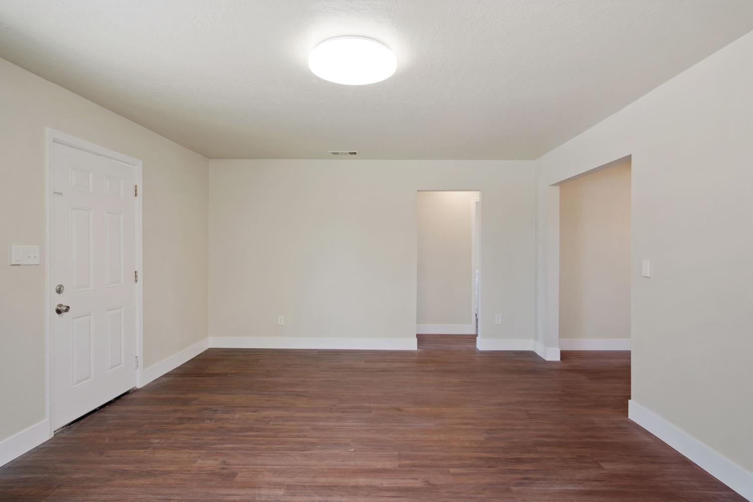 Detail Gallery Image 34 of 47 For 800 Flower St, Turlock,  CA 95380 - – Beds | – Baths