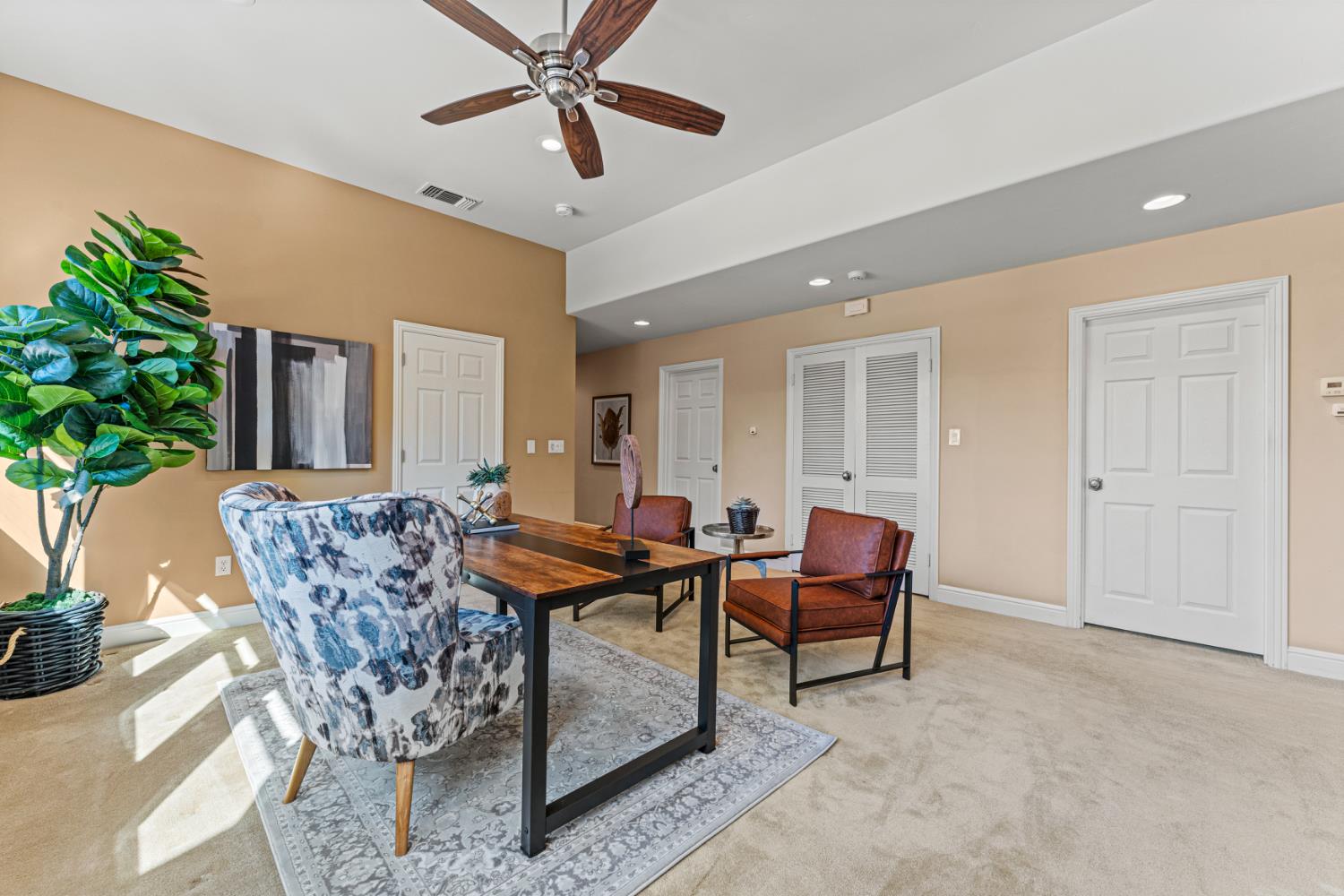 Detail Gallery Image 24 of 56 For 811 Los Molinos Way, Sacramento,  CA 95864 - 4 Beds | 4 Baths