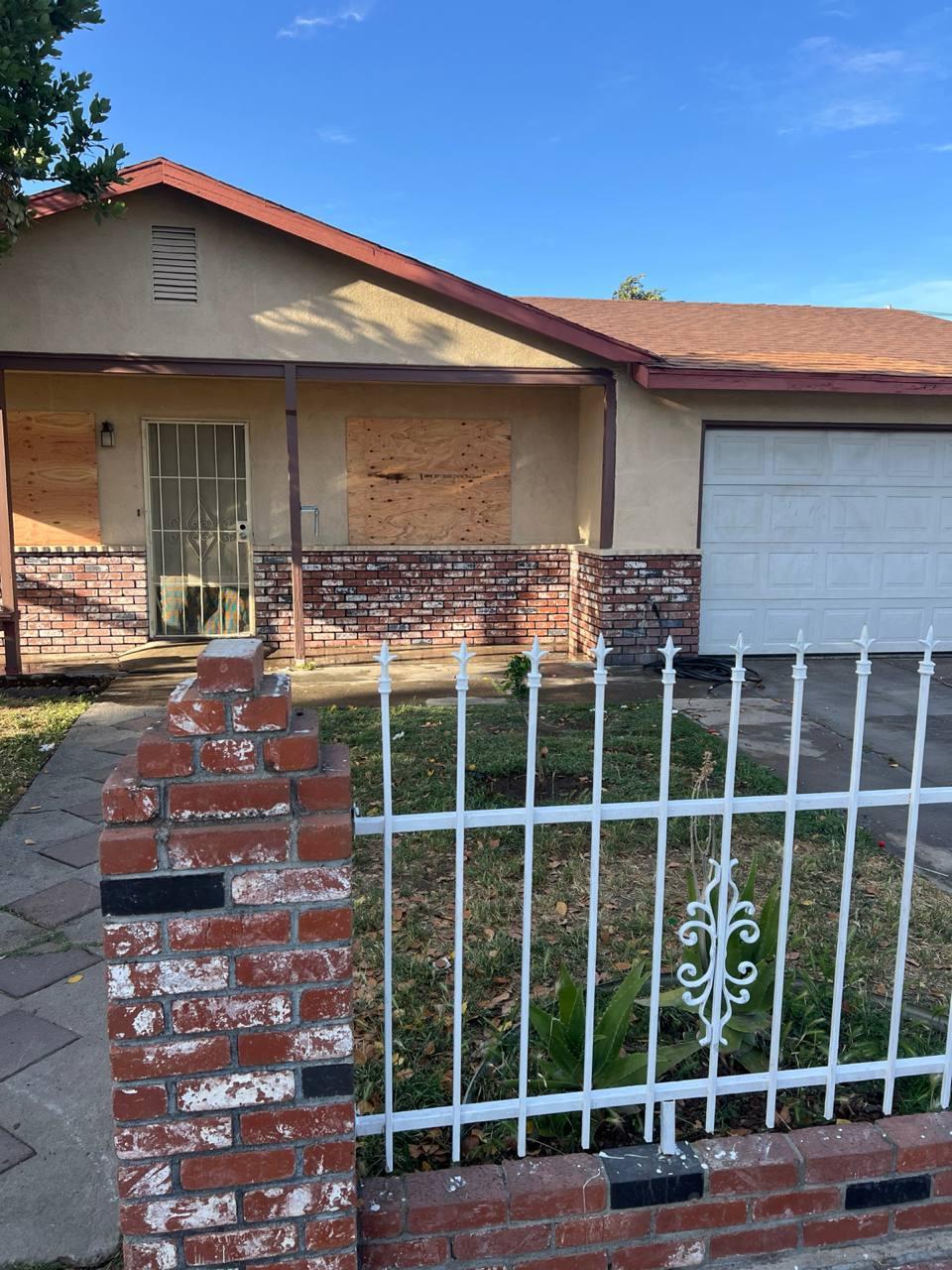Detail Gallery Image 4 of 28 For 1311 W 1st St, Merced,  CA 95341 - 4 Beds | 2 Baths