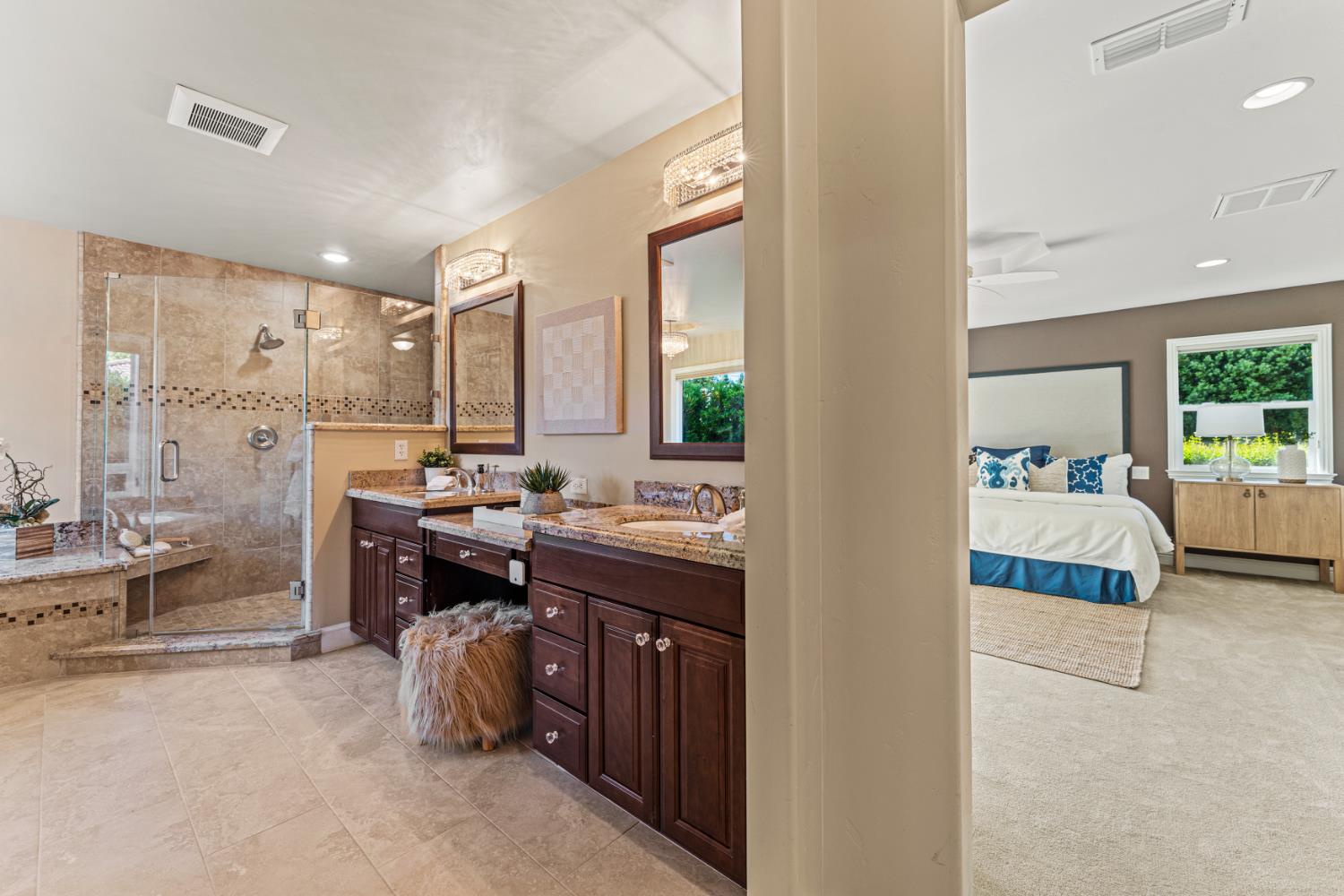 Detail Gallery Image 31 of 56 For 811 Los Molinos Way, Sacramento,  CA 95864 - 4 Beds | 4 Baths