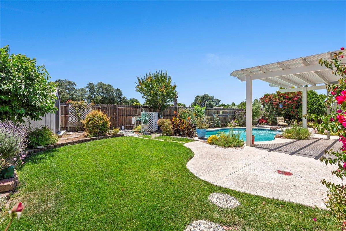 Detail Gallery Image 42 of 49 For 1902 Gerber Dr, Stockton,  CA 95209 - 4 Beds | 3/1 Baths