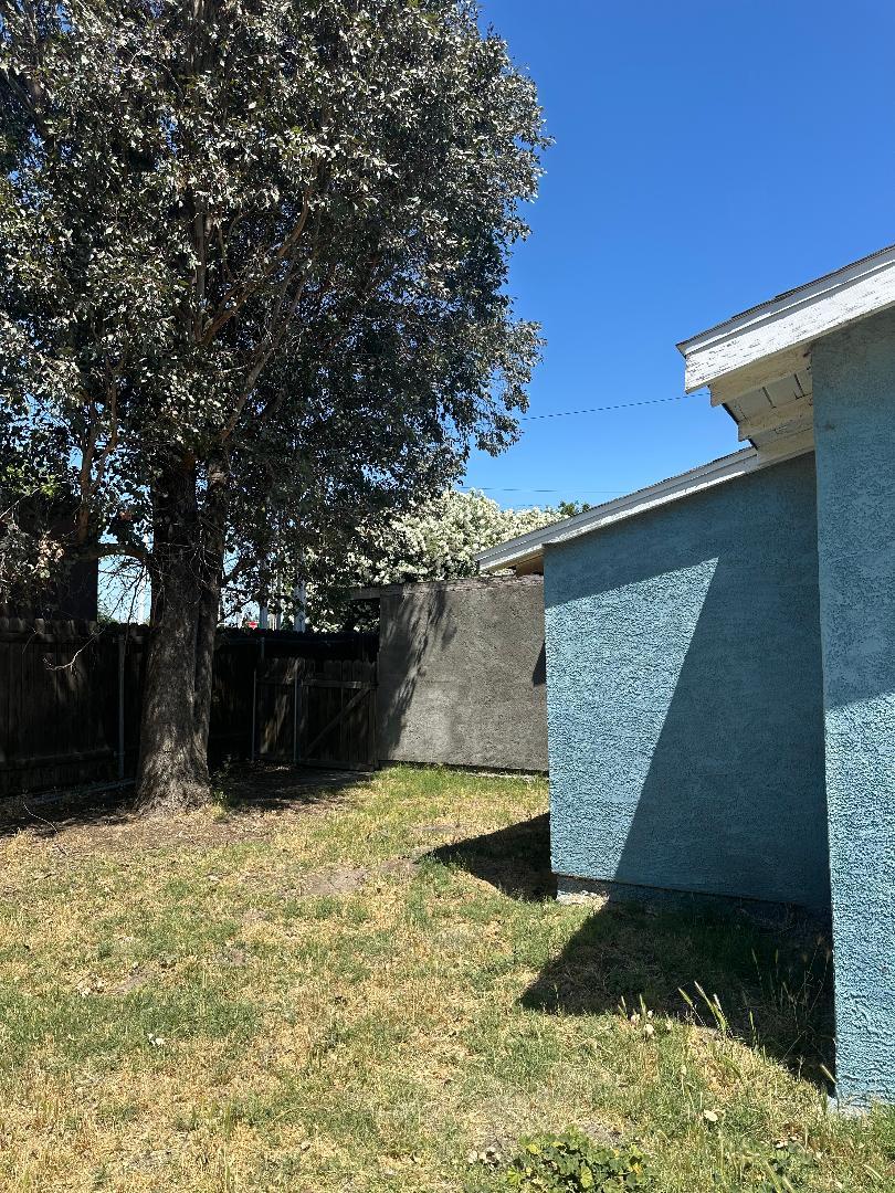 Detail Gallery Image 10 of 26 For 2525 Blossom St, Dos Palos,  CA 93620 - 2 Beds | 2/1 Baths