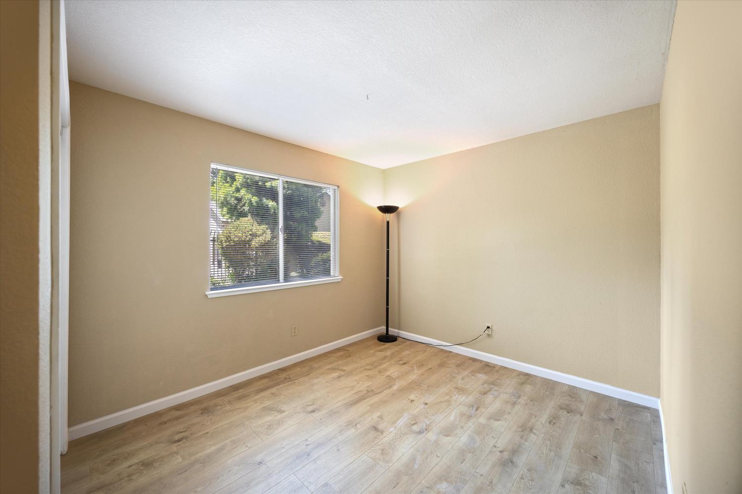 Photo #10: 225067463 Listing: Photo #10