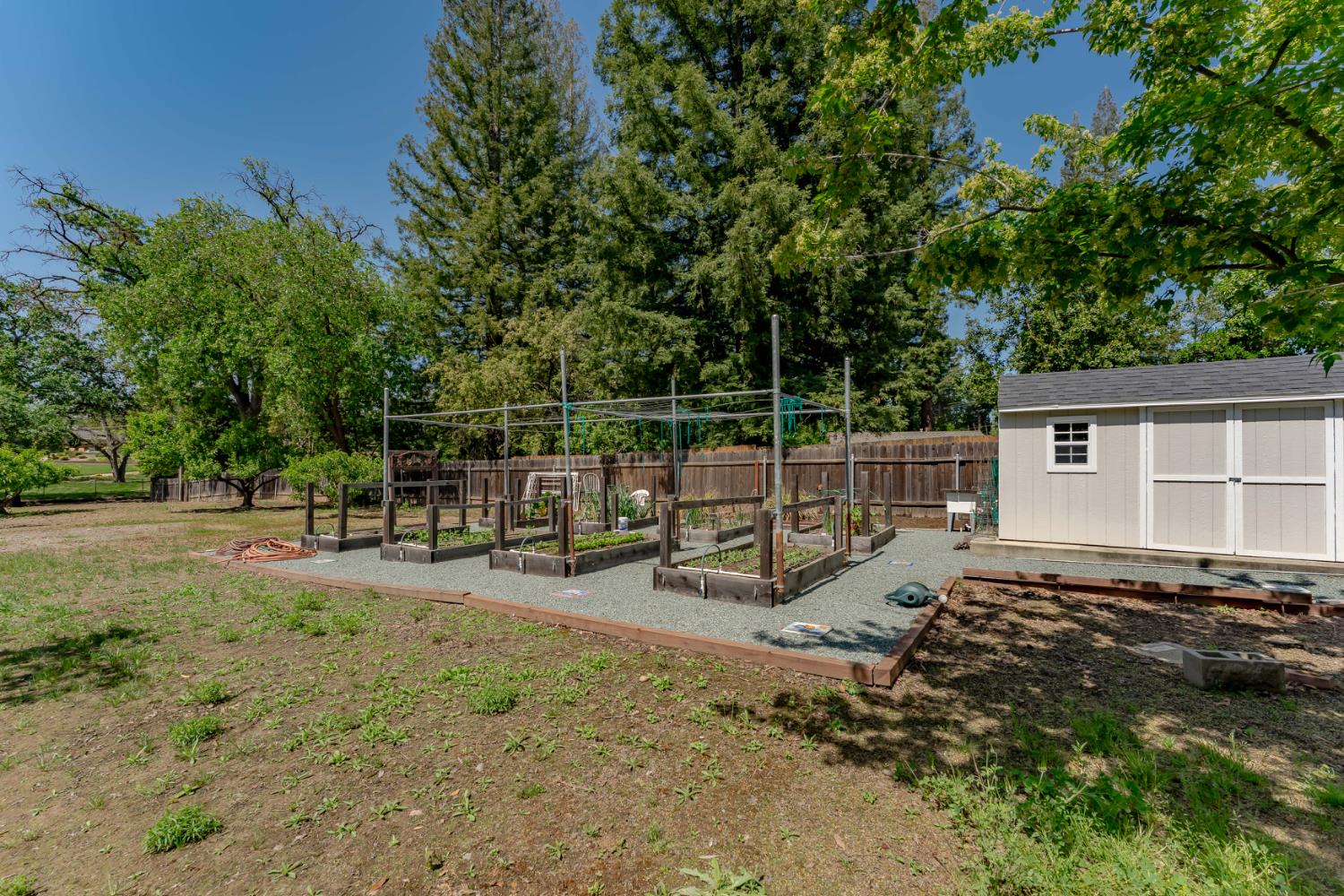 Detail Gallery Image 54 of 56 For 811 Los Molinos Way, Sacramento,  CA 95864 - 4 Beds | 4 Baths