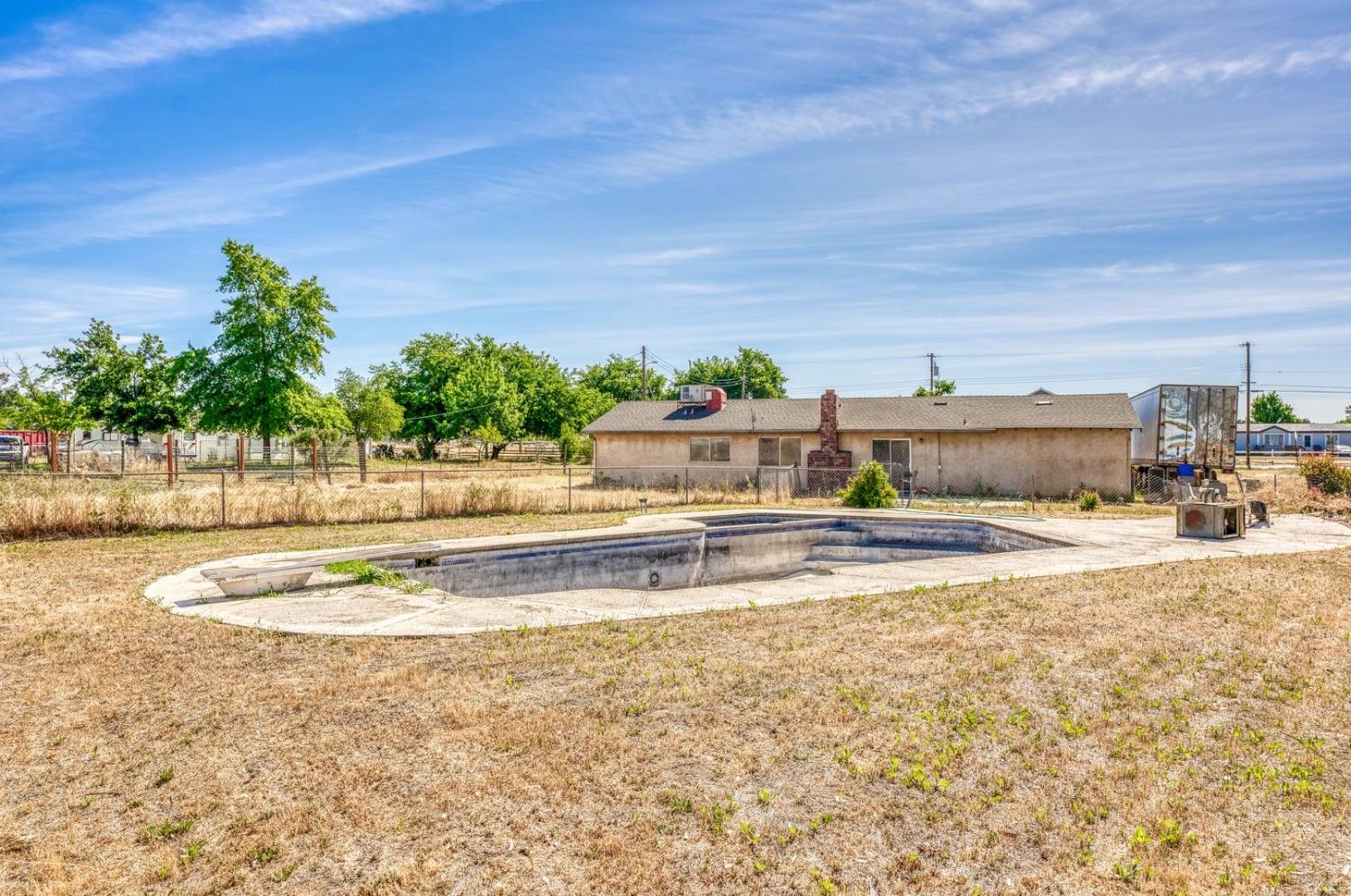 Detail Gallery Image 43 of 47 For 6605 22 St, Rio Linda,  CA 95673 - 4 Beds | 2 Baths