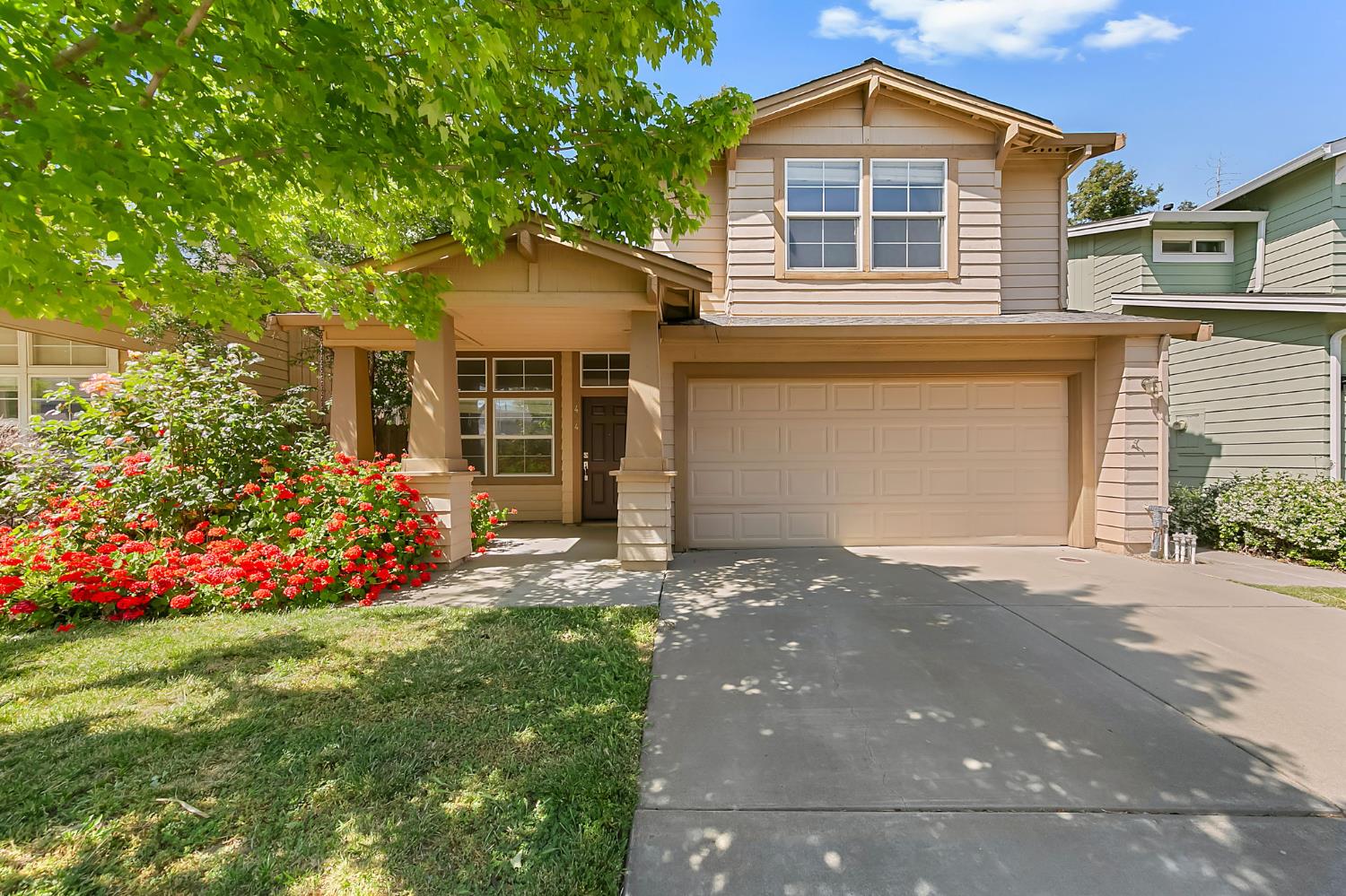 Detail Gallery Image 1 of 27 For 2434 Halsey Cir, Davis,  CA 95618 - 3 Beds | 2/1 Baths