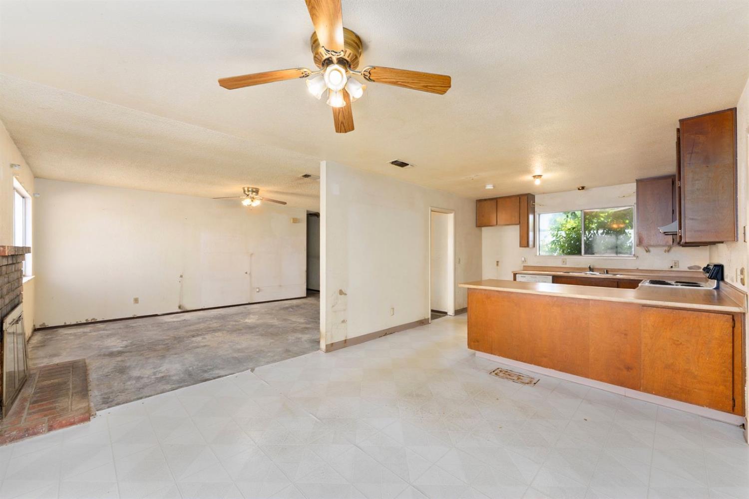 Detail Gallery Image 35 of 47 For 6605 22 St, Rio Linda,  CA 95673 - 4 Beds | 2 Baths