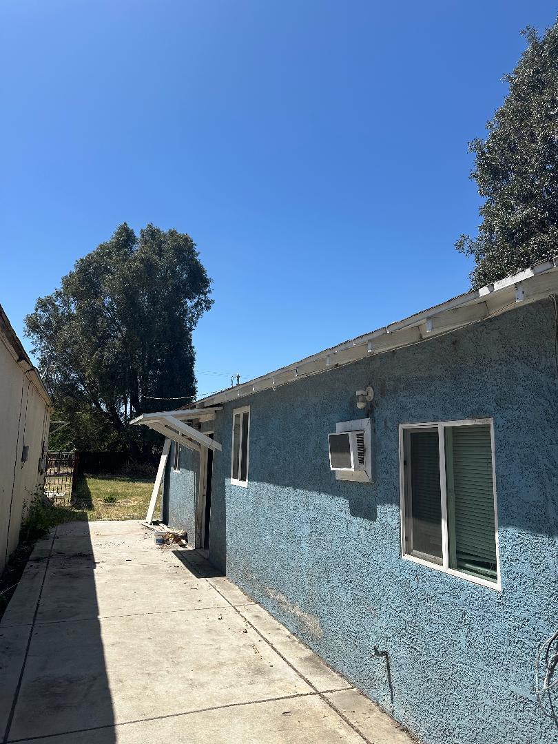 Detail Gallery Image 8 of 26 For 2525 Blossom St, Dos Palos,  CA 93620 - 2 Beds | 2/1 Baths