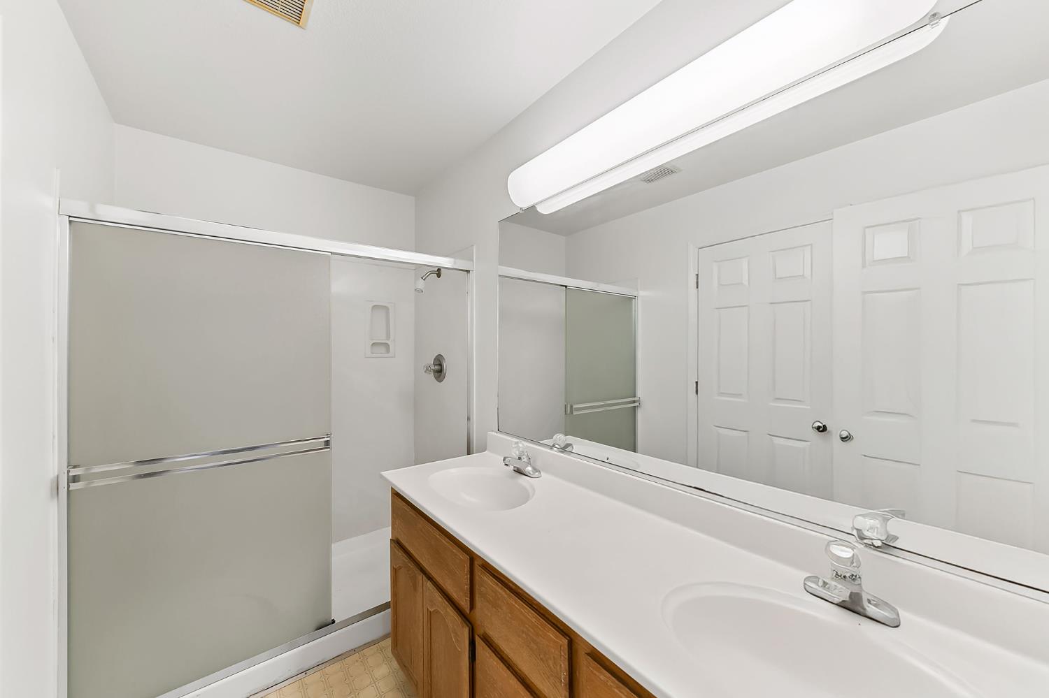 Detail Gallery Image 18 of 27 For 2434 Halsey Cir, Davis,  CA 95618 - 3 Beds | 2/1 Baths