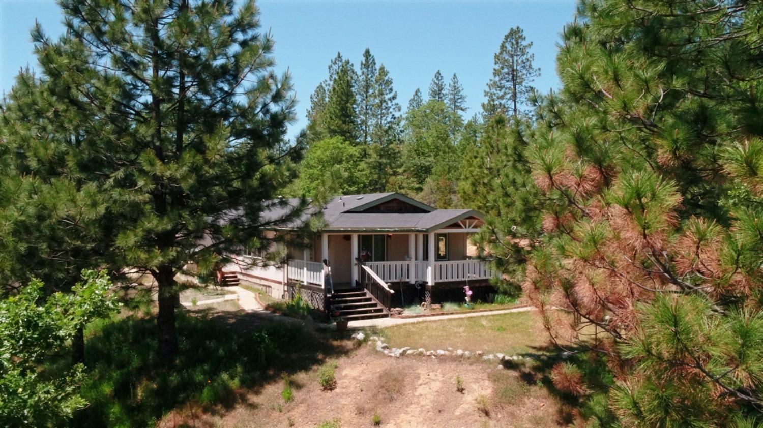 Detail Gallery Image 1 of 52 For 6832 Dudley Ranch Rd, Coulterville,  CA 9531 - 3 Beds | 2 Baths