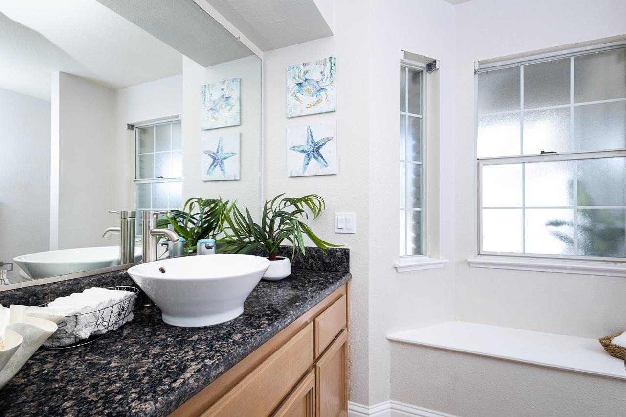 Detail Gallery Image 20 of 25 For 1517 River Oak Way, Roseville,  CA 95747 - 5 Beds | 3 Baths
