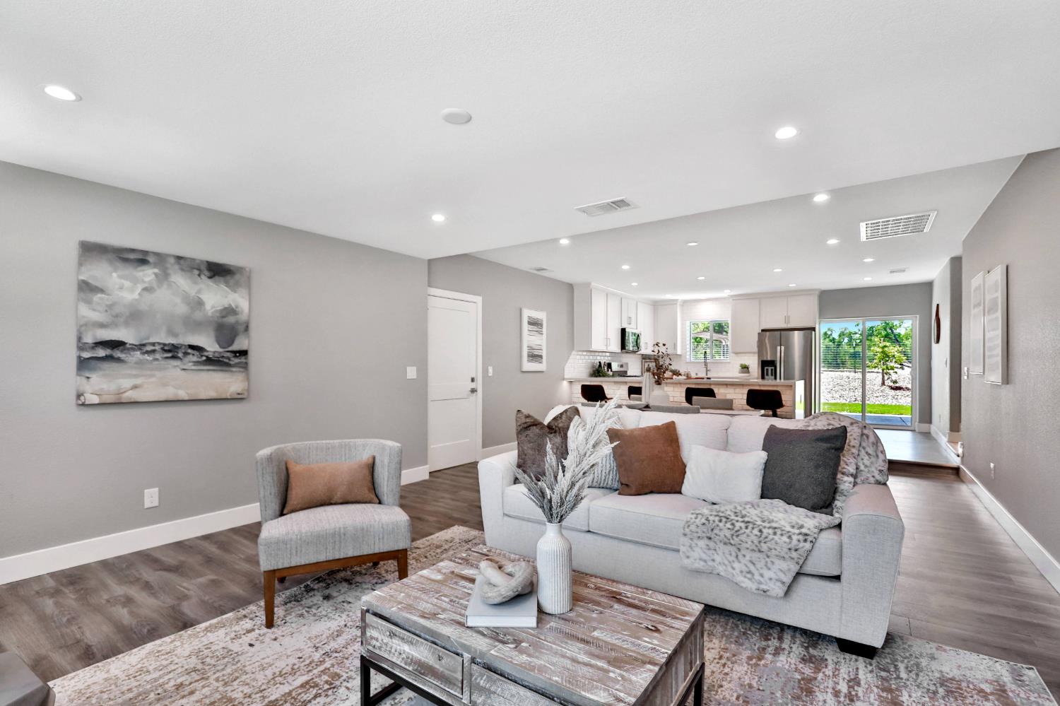 Detail Gallery Image 12 of 30 For 13041 Willow Creek Rd, Ione,  CA 95640 - 3 Beds | 2 Baths