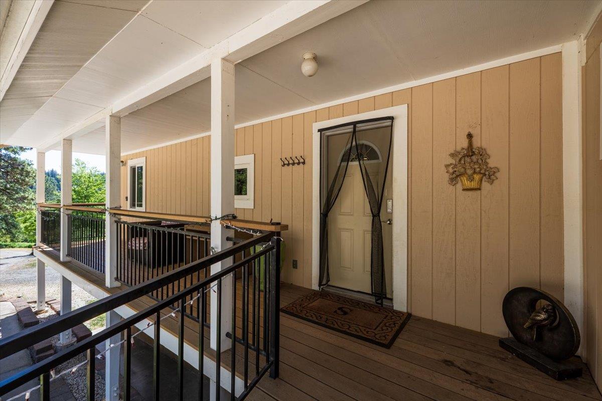 Glenwood Road, Grass Valley, California image 44