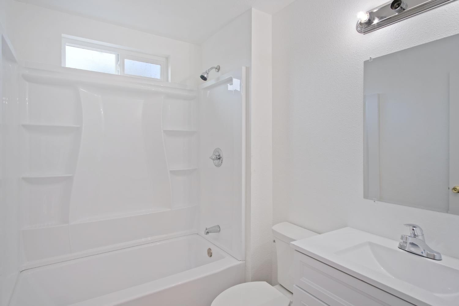 Detail Gallery Image 11 of 47 For 800 Flower St, Turlock,  CA 95380 - – Beds | – Baths