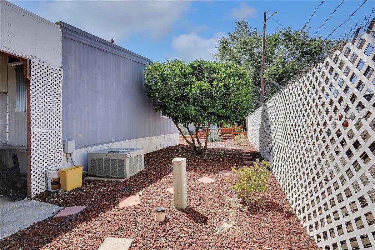 Detail Gallery Image 36 of 39 For 1155 Pease Rd 301, Yuba City,  CA 95991 - 2 Beds | 2 Baths