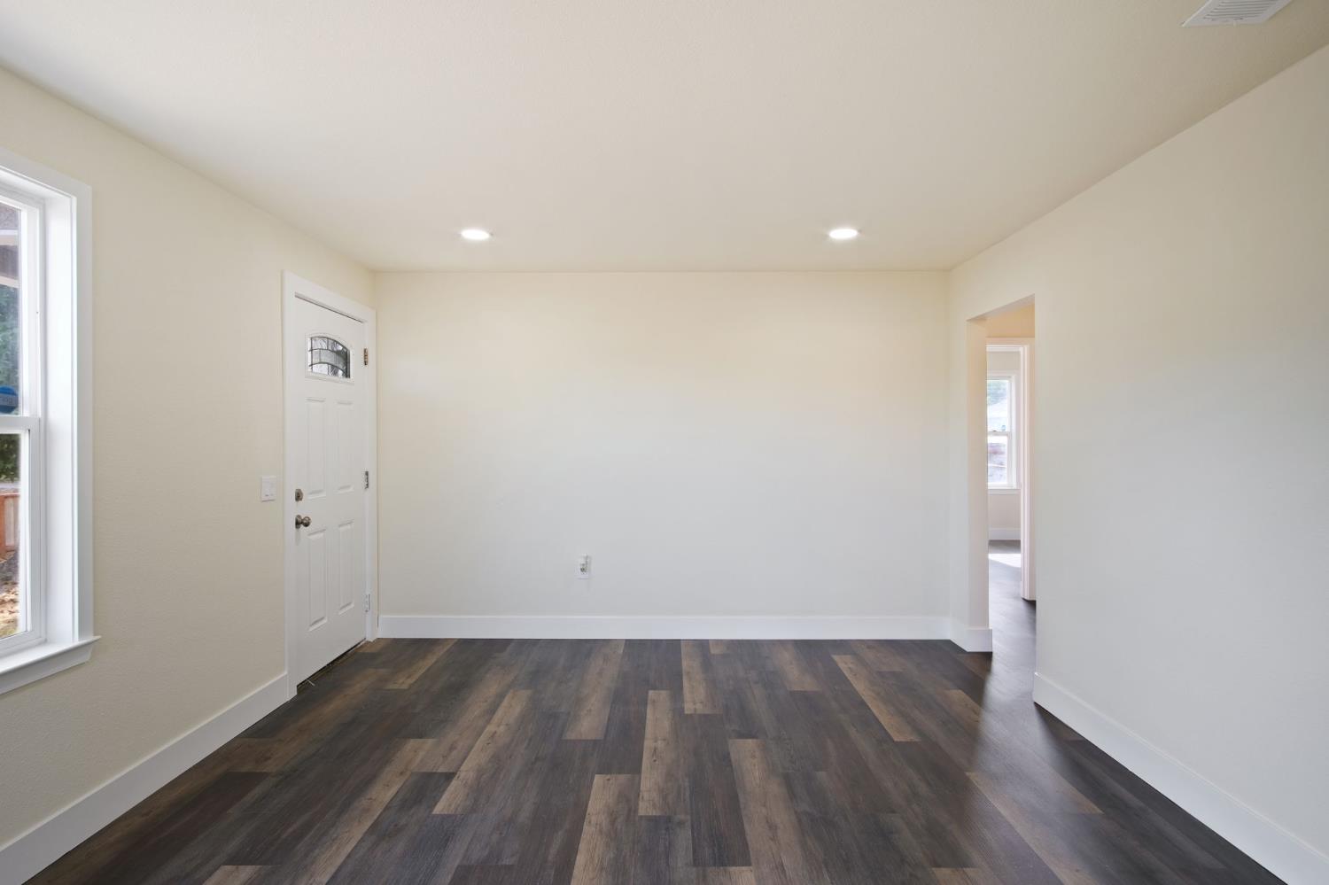 Detail Gallery Image 7 of 47 For 800 Flower St, Turlock,  CA 95380 - – Beds | – Baths