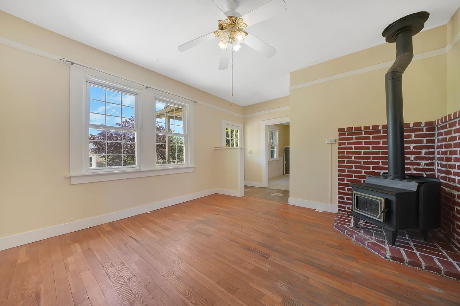 Detail Gallery Image 8 of 21 For 18391 Empire St, Plymouth,  CA 95669 - 2 Beds | 1 Baths