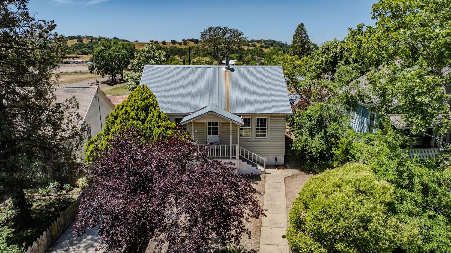 Detail Gallery Image 4 of 21 For 18391 Empire St, Plymouth,  CA 95669 - 2 Beds | 1 Baths