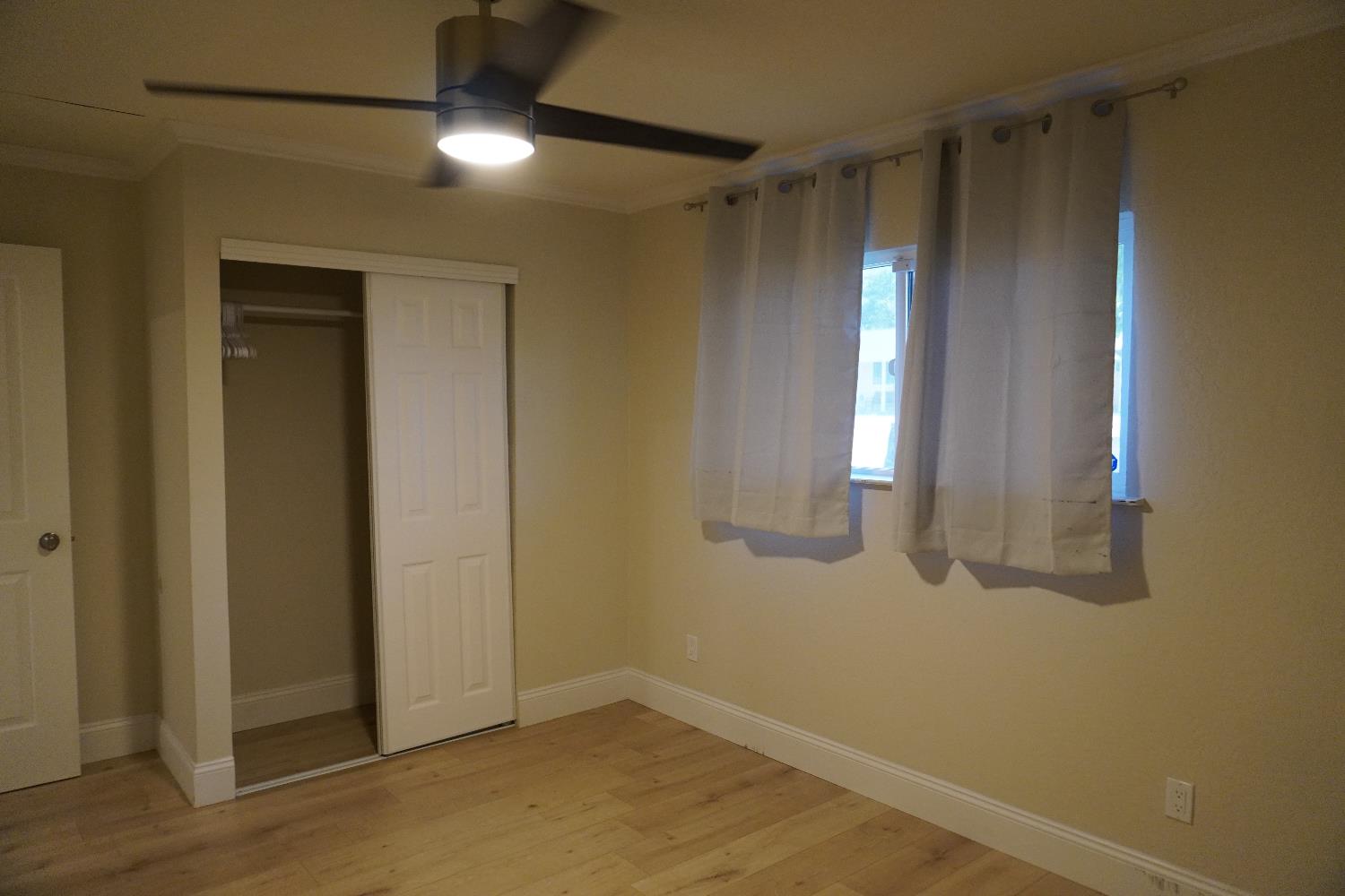 Detail Gallery Image 7 of 18 For 8021 Glen Eva Way, Citrus Heights,  CA 95610 - 3 Beds | 1 Baths