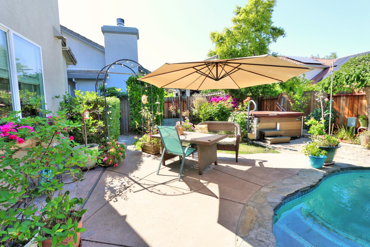 Detail Gallery Image 59 of 71 For 6817 Fox Cliff Way, Elk Grove,  CA 95758 - 4 Beds | 3 Baths