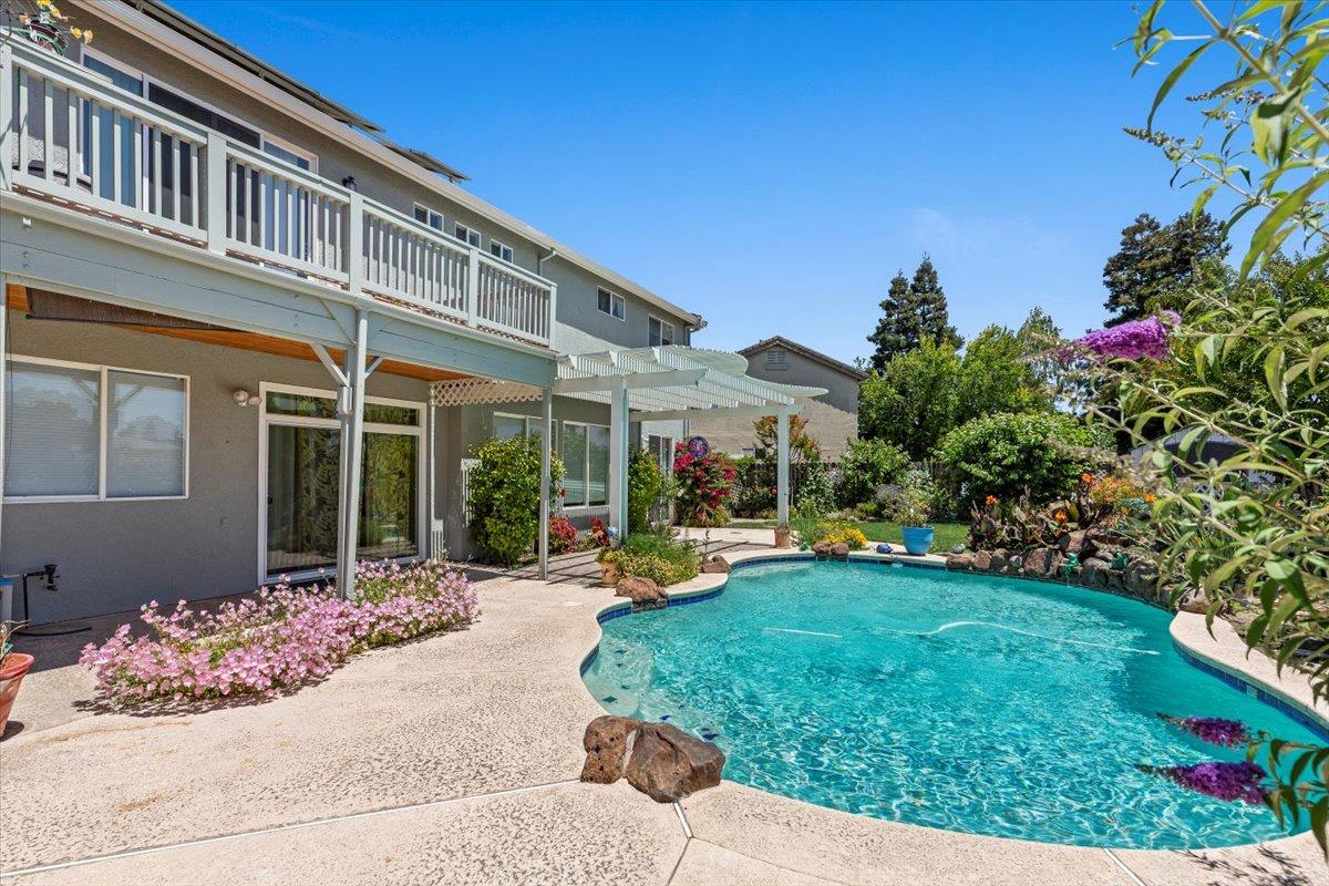 Detail Gallery Image 46 of 49 For 1902 Gerber Dr, Stockton,  CA 95209 - 4 Beds | 3/1 Baths