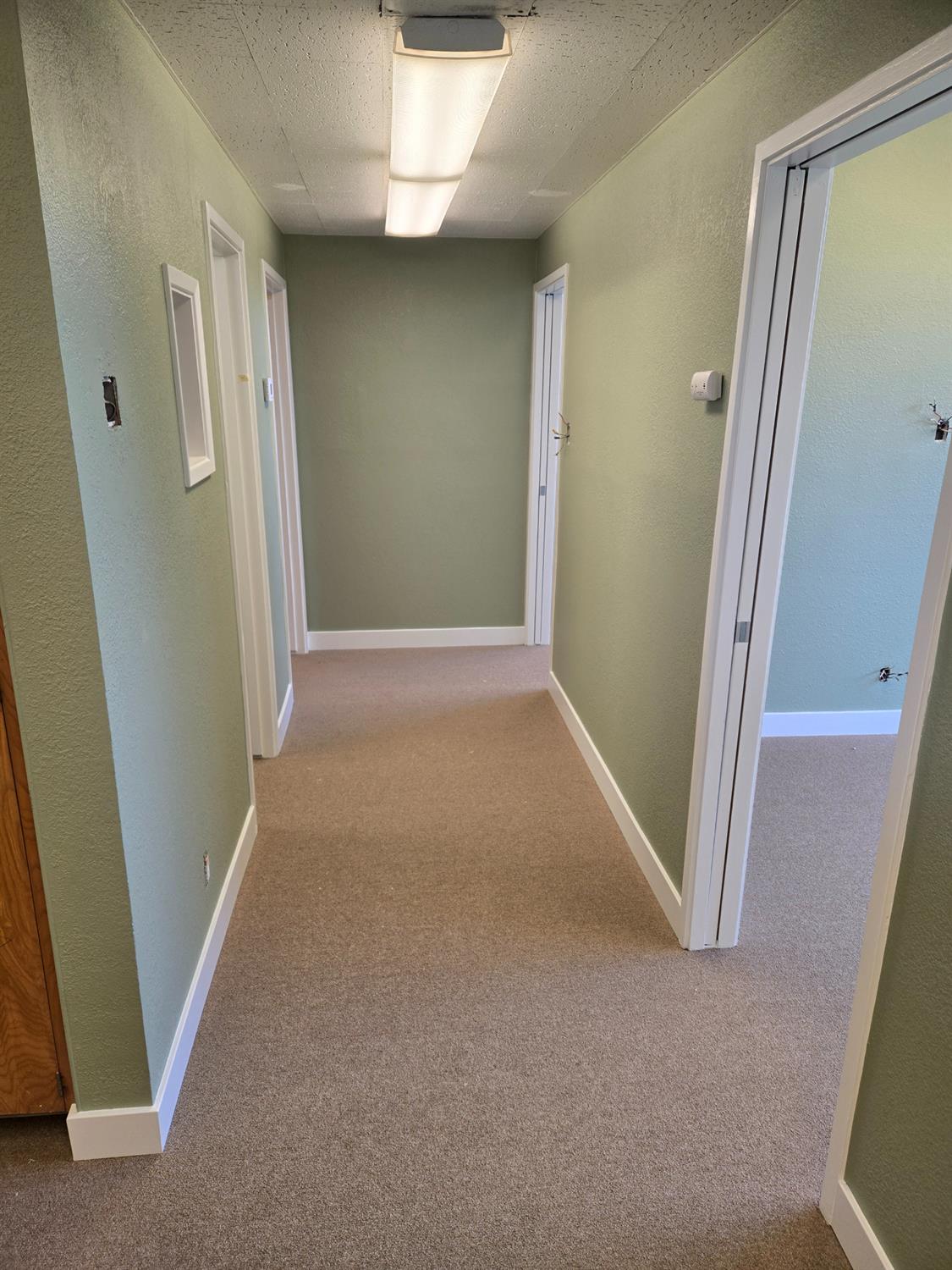 Detail Gallery Image 5 of 5 For 120 Ascot Dr, Roseville,  CA 95661 - – Beds | – Baths