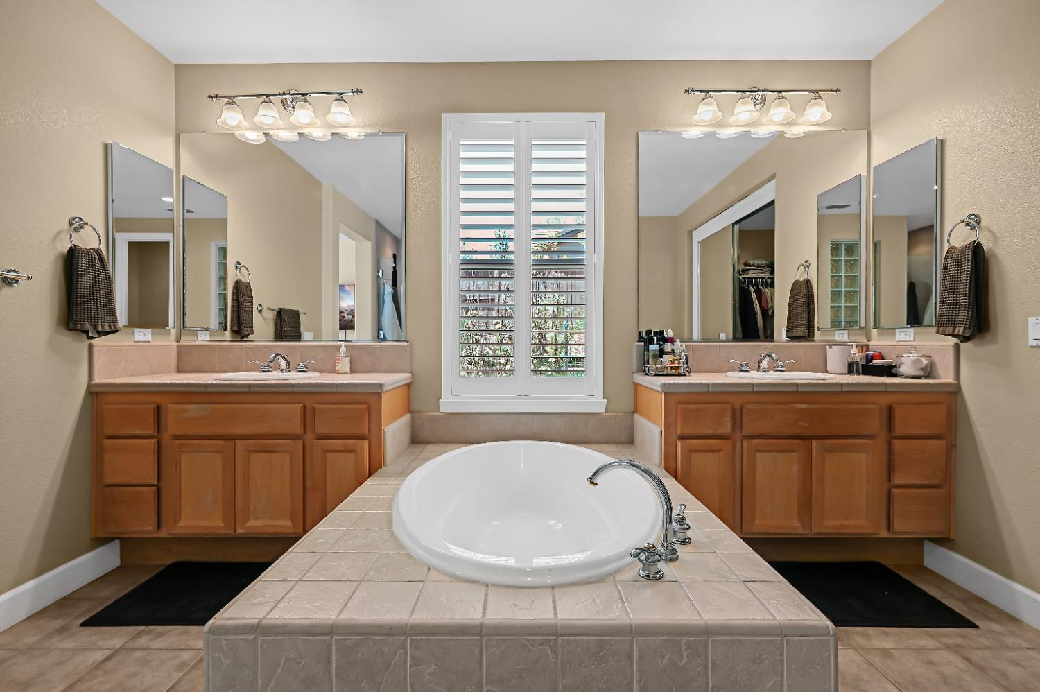 Tesoro Way, El Dorado Hills, California image 29
