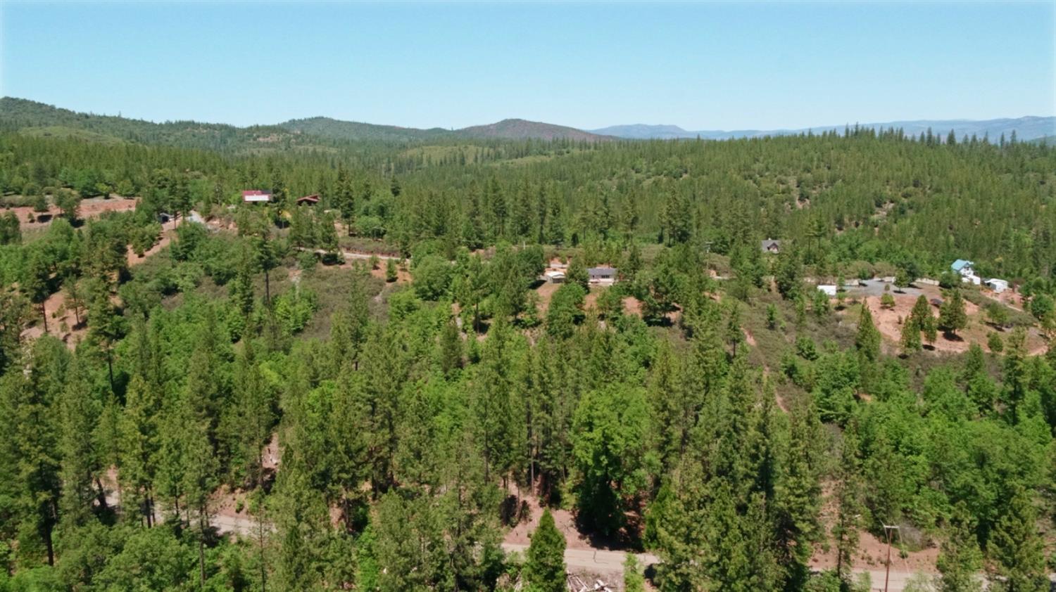 Detail Gallery Image 8 of 52 For 6832 Dudley Ranch Rd, Coulterville,  CA 9531 - 3 Beds | 2 Baths