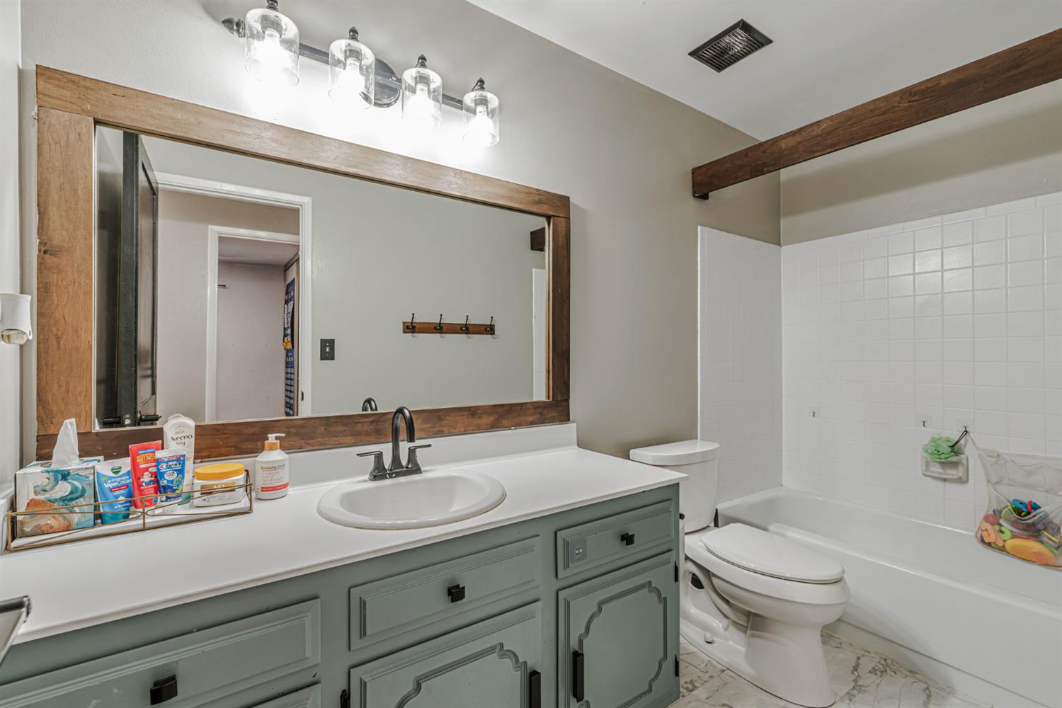 Candlestick Drive, Antioch, California image 39
