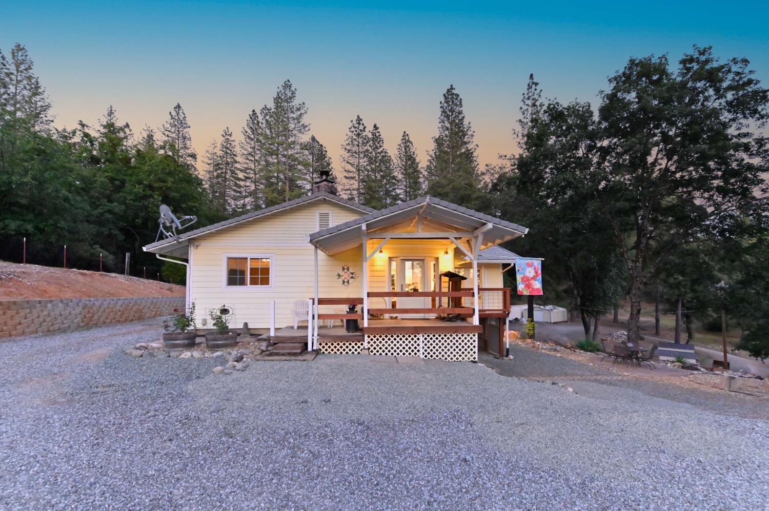 Gorley Lane, Rail Road Flat, California image 3