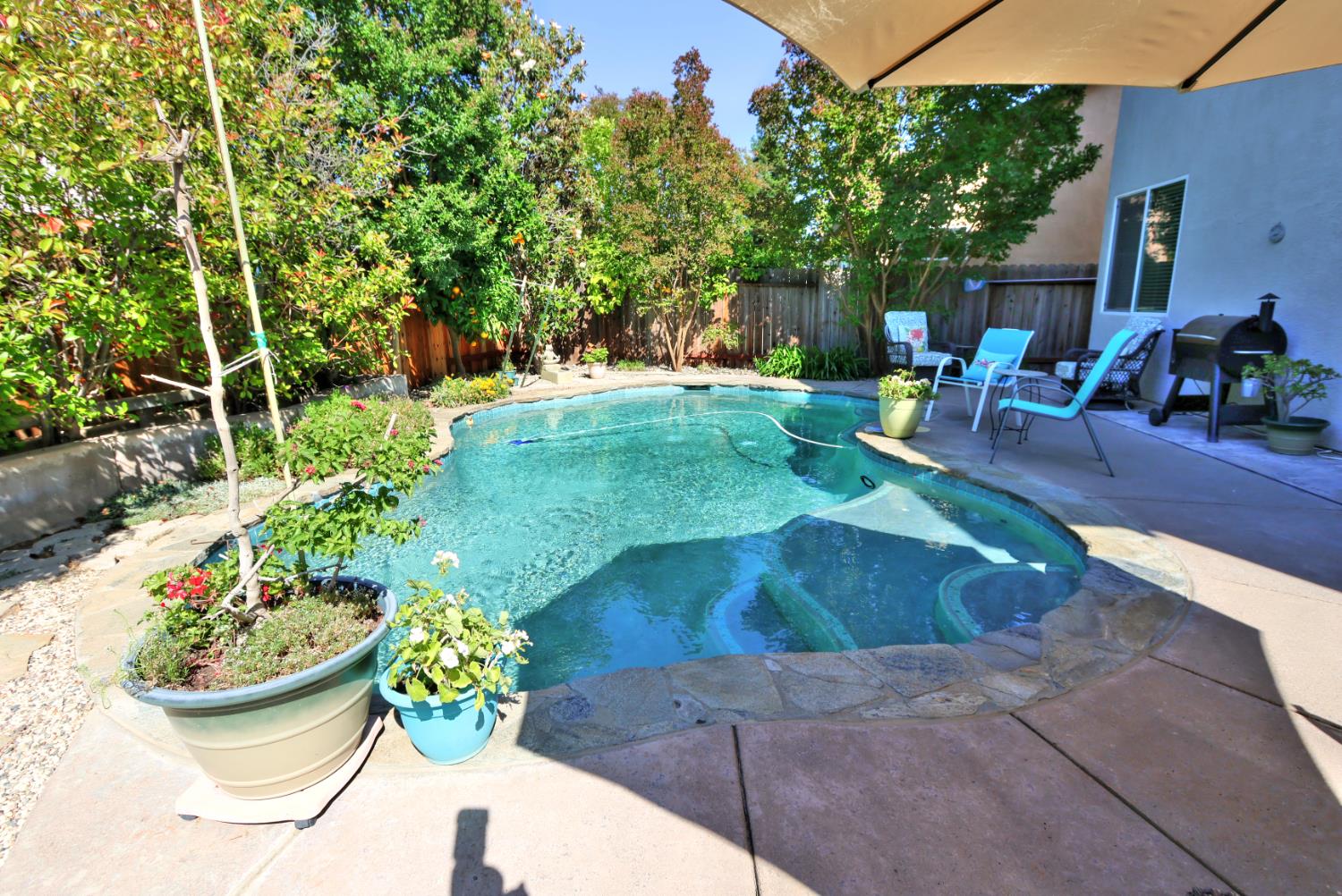 Detail Gallery Image 57 of 71 For 6817 Fox Cliff Way, Elk Grove,  CA 95758 - 4 Beds | 3 Baths