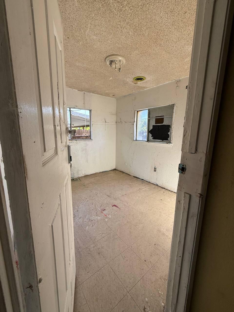 Detail Gallery Image 15 of 28 For 1311 W 1st St, Merced,  CA 95341 - 4 Beds | 2 Baths
