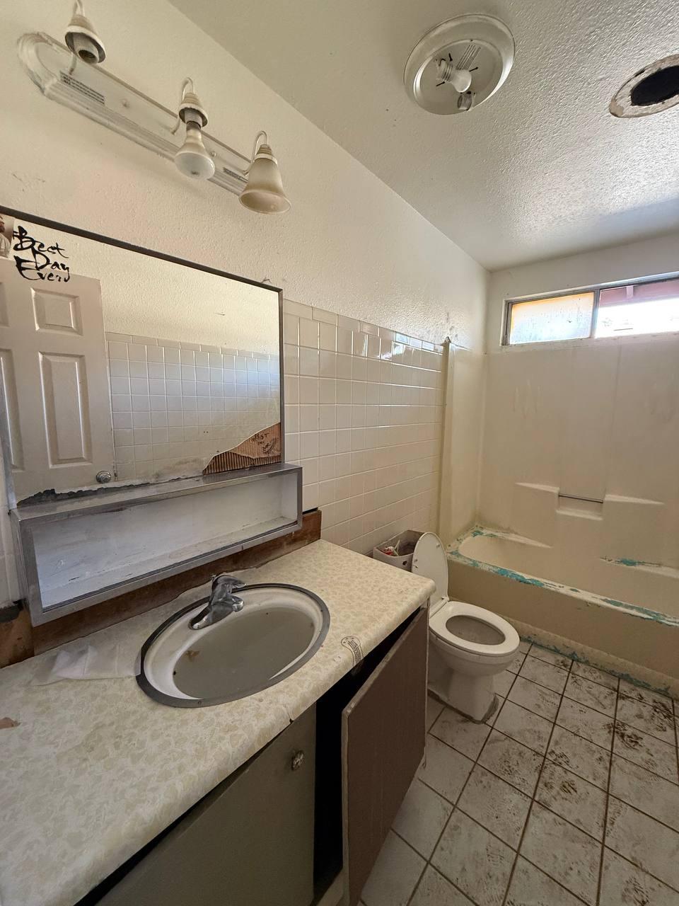 Detail Gallery Image 14 of 28 For 1311 W 1st St, Merced,  CA 95341 - 4 Beds | 2 Baths